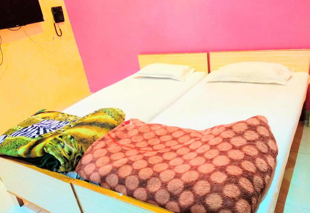 Shree Sai Paying Guest House 바라나시 외부 사진