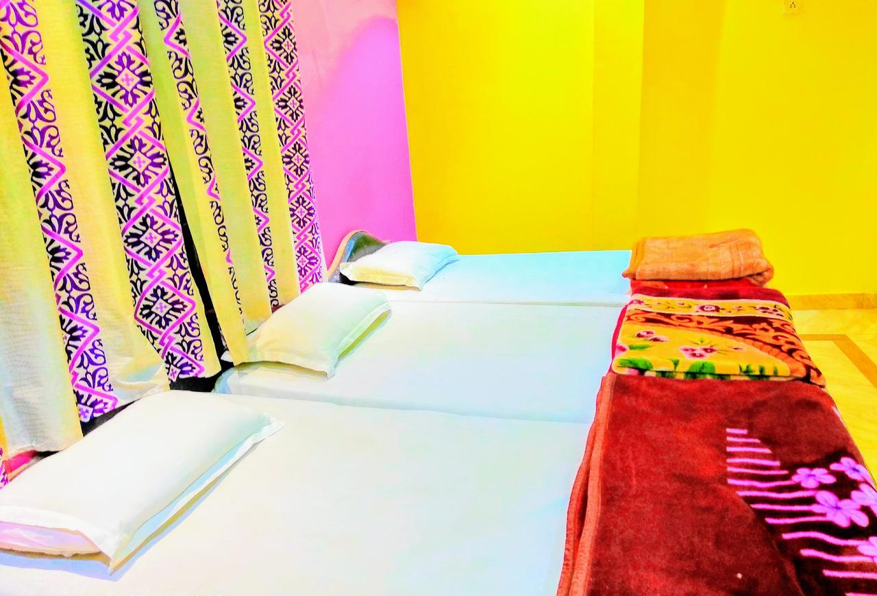 Shree Sai Paying Guest House 바라나시 외부 사진