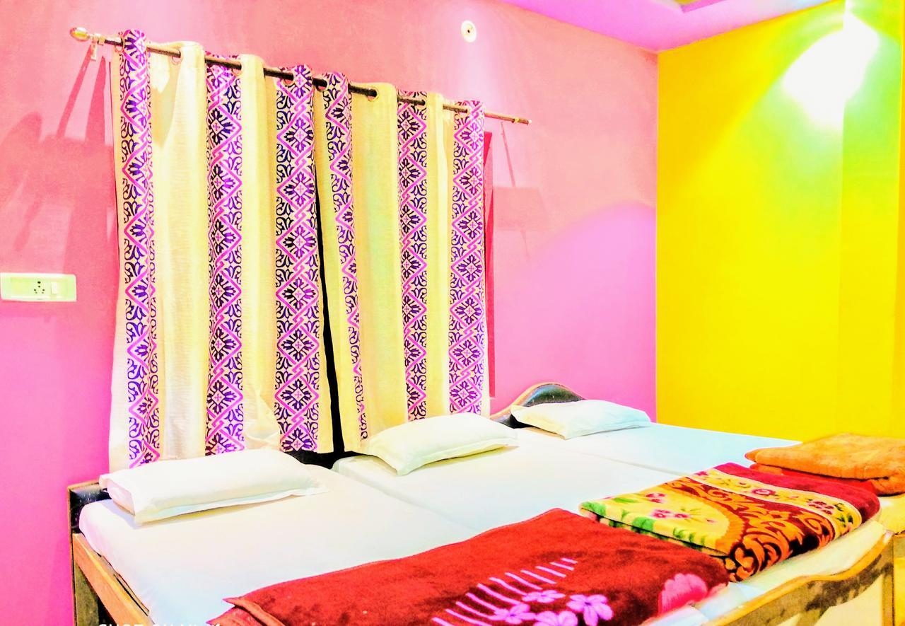 Shree Sai Paying Guest House 바라나시 외부 사진