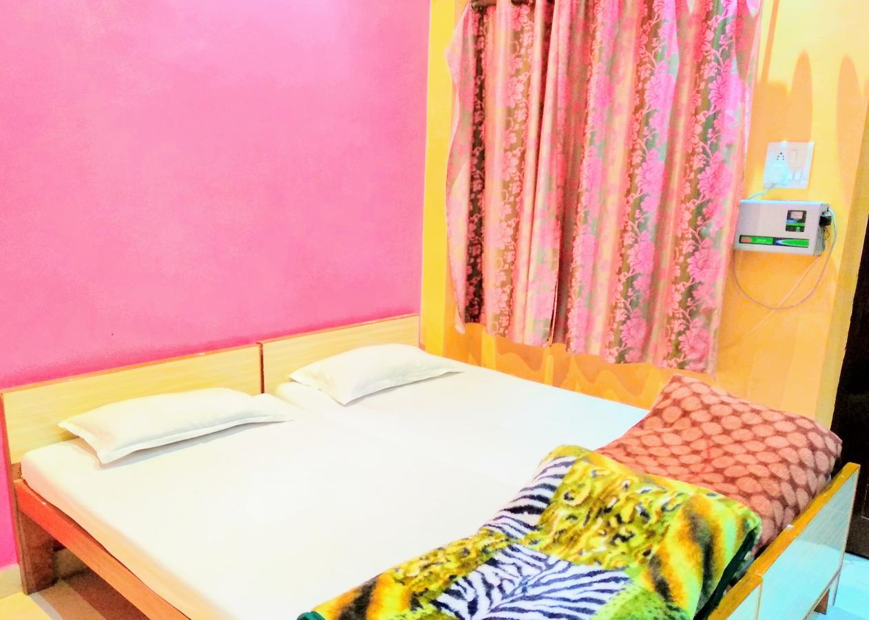 Shree Sai Paying Guest House 바라나시 외부 사진