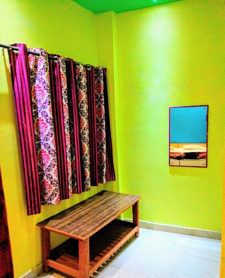 Shree Sai Paying Guest House 바라나시 외부 사진