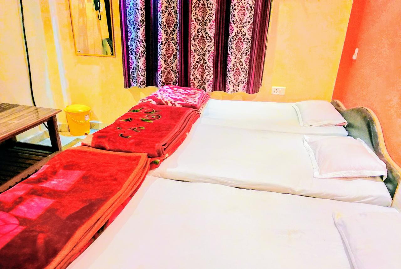 Shree Sai Paying Guest House 바라나시 외부 사진